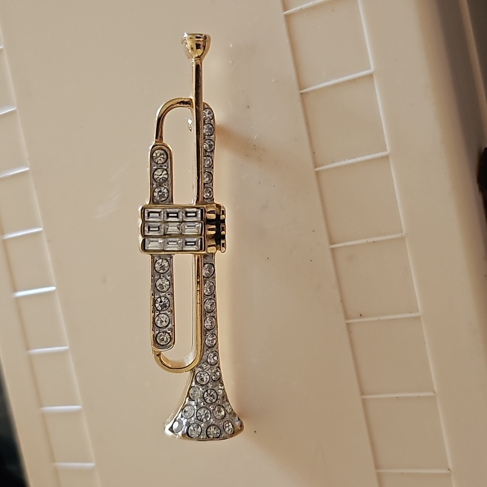 Carol Lee Rhinestone Trumpet Brooch